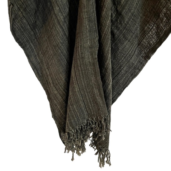 ✨MONSERAT DE LUCCA✨Long Gauze Poncho in Slate - Picture 5 of 9